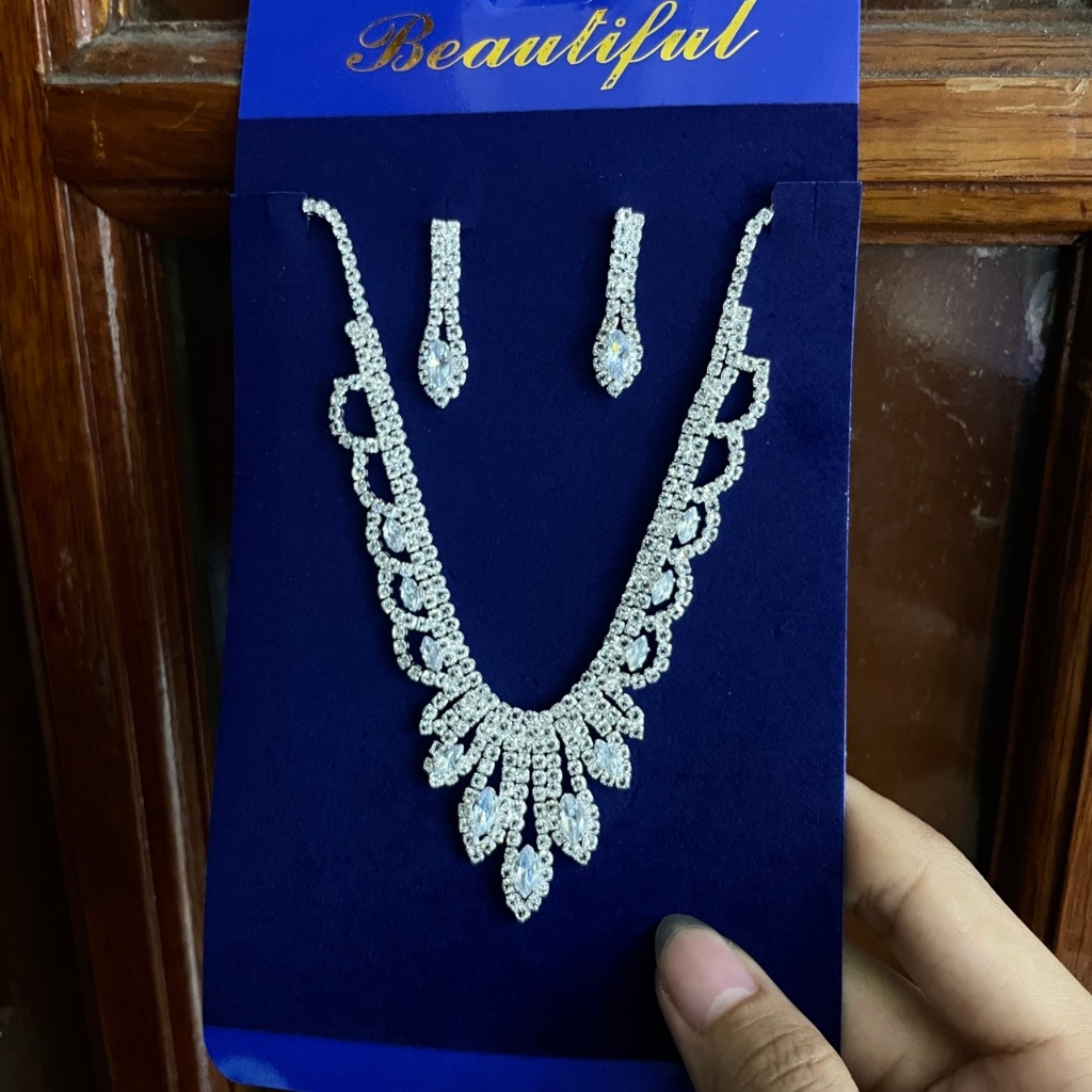 Tổng hợp trang sức bộ đi tiệc cho cô dâu lấp lánh mẫu mới đẹp nhất 2023 Giangpkc TP HCM