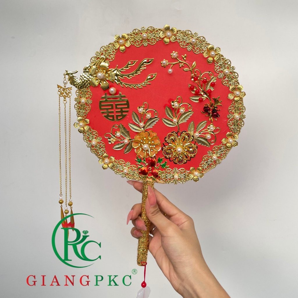 Quạt chụp hình cổ trang - phụ kiện cưới Giang- quạt lụa gắn phượng và hoa hồng