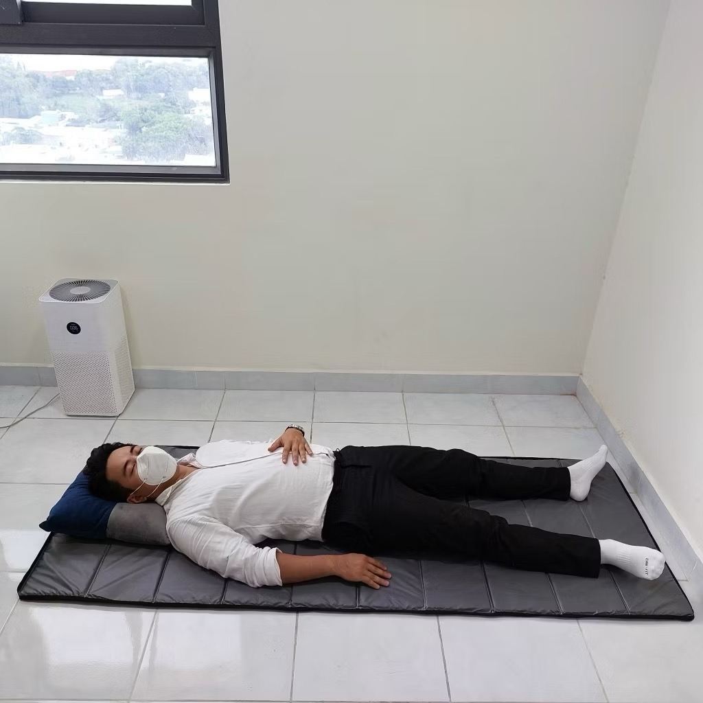 Thảm ngủ văn phòng, Đệm văn phòng gấp gọn có túi đựng dây rút, Thảm du lịch không thấm nước, KT 70x200cm, dày 10mm