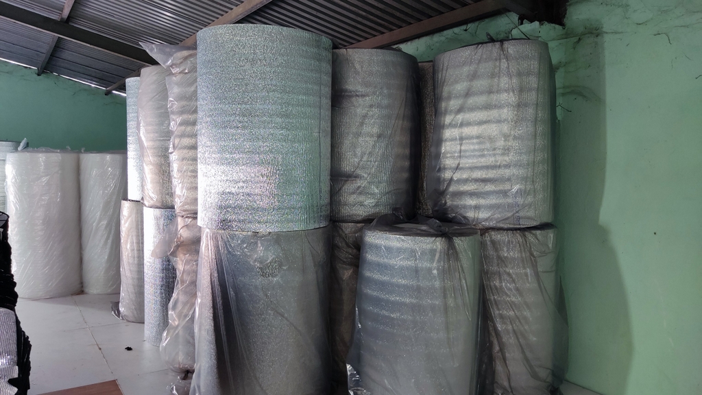 CUỘN XỐP BẠC 3MM (KHỔ 1MX100M)
