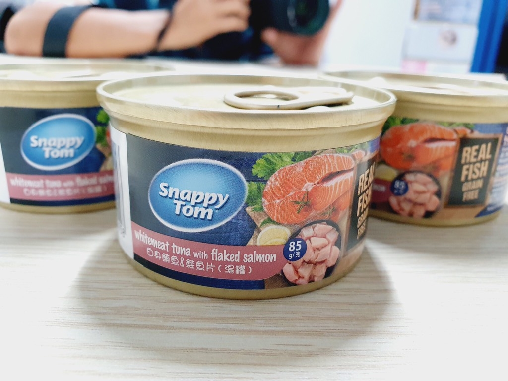 Pate Snappy Tom Premium lon 85g cho Mèo