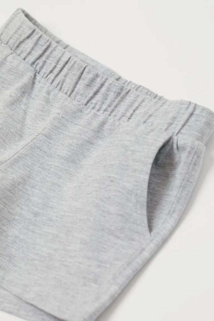 Set bộ bé trai gồm áo ba lỗ và quần short H&M Auth New Tag có sẵn 0950833001