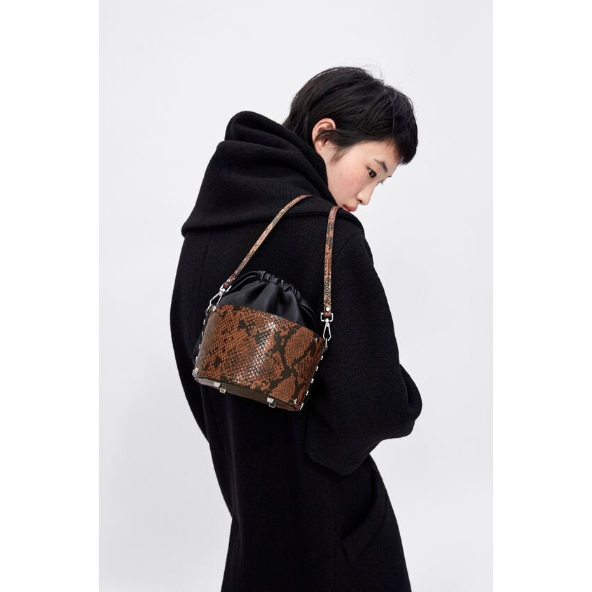 Túi Bucket da rắn Zara Auth new tag có sẵn 7366/304 7366304