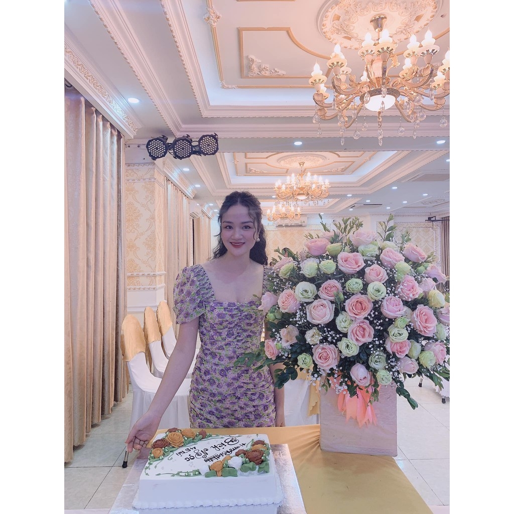 Váy dáng ngắn hoa tím cổ vuông Zara Auth new tag có sẵn 7718/711 7718711