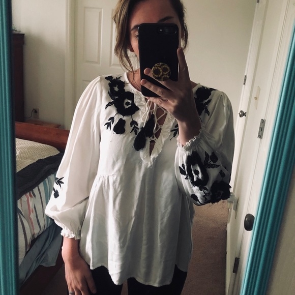 Áo blouse dáng rộng thêu hoa Zara Auth New Tag có sẵn 7521/225 7521225