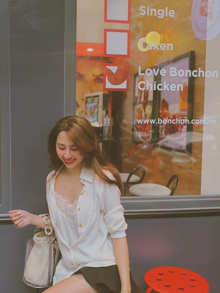 Áo sơ mi phối ren hai dây Zara Auth New Tag có sẵn 8574/021 8574021