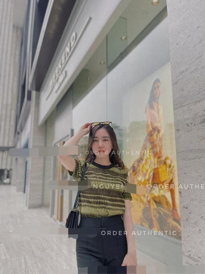 Áo phông cổ tròn họa tiết dáng vừa Zara Auth New Tag có sẵn 5039/014 5039014