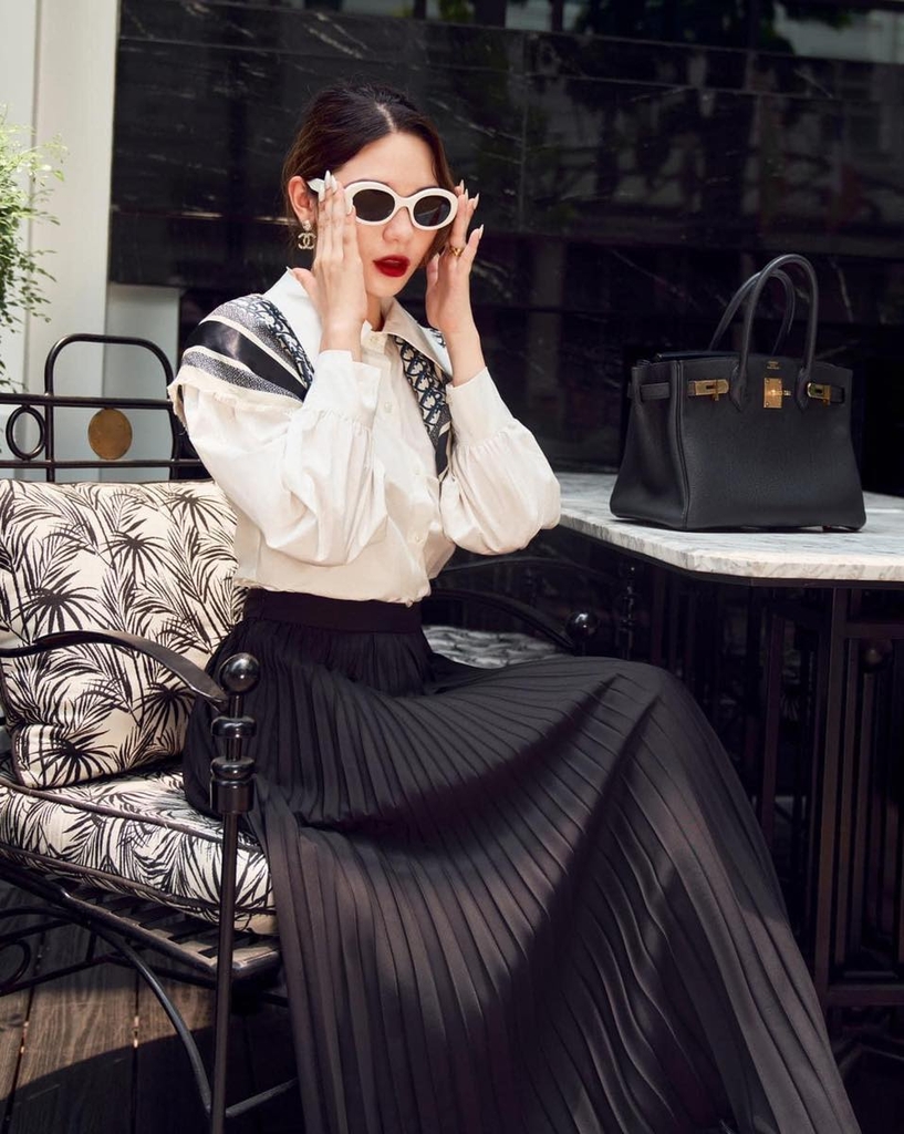 Chân váy xếp ly Zara dáng dài khóa sườn eo Auth New Tag có sẵn 4387/248 4387248