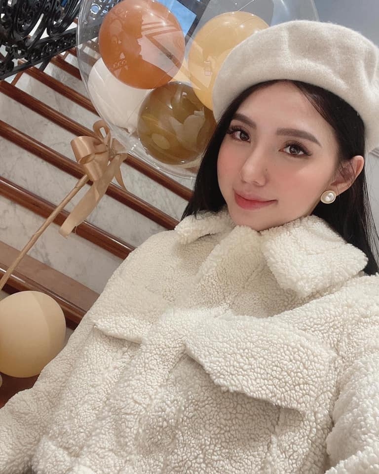 Áo khoác lông mặt trong da lộn dáng ngắn Zara Auth New Tag có sẵn 4341/743 4341743