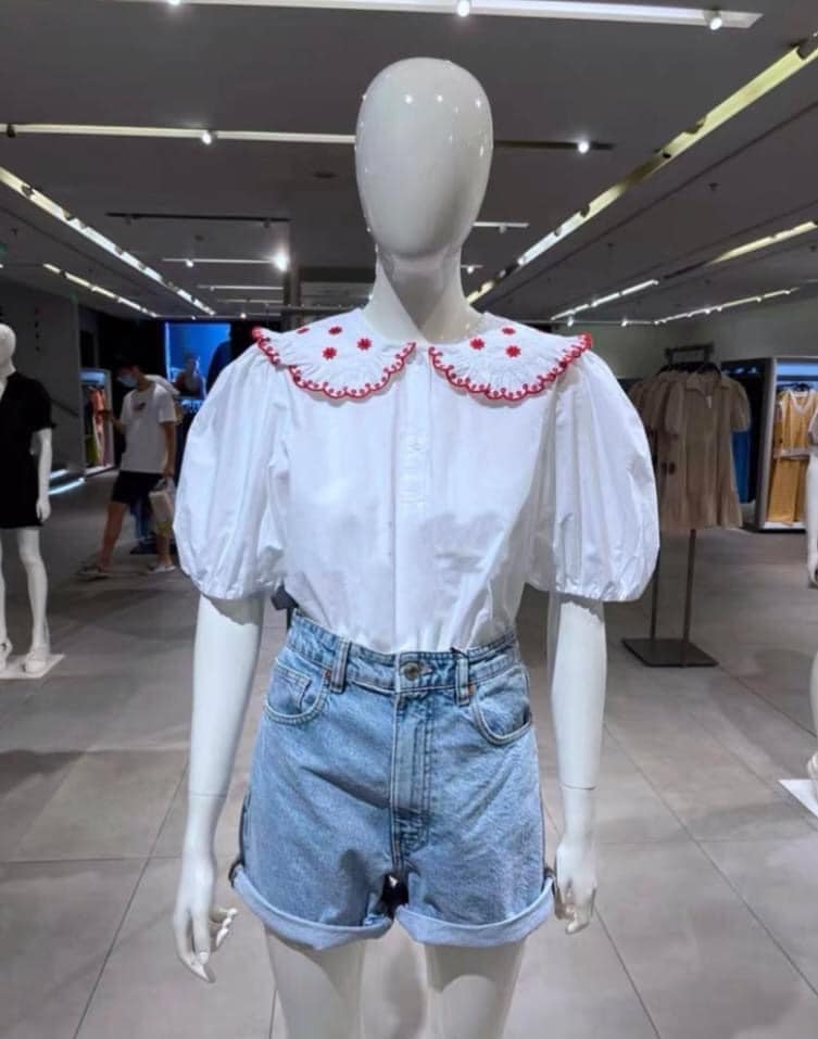Áo Blouse thêu cổ viền đỏ Zara Auth New Tag có sẵn 0881/425 0881425