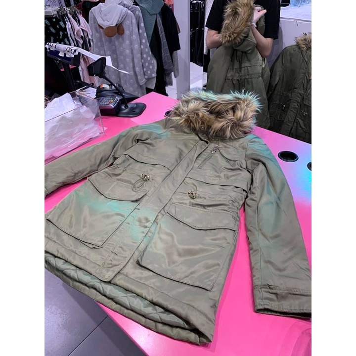 Áo khoác Parka lót lông, đai eo điều chỉnh, mũ lông liền, chống nước nhẹ Sinsay Auth New Tag có sẵn YX133-80X
