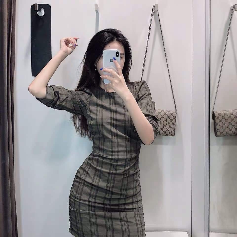 Váy kẻ body dáng ngắn Zara Auth new tag có sẵn 8342/326 8342326