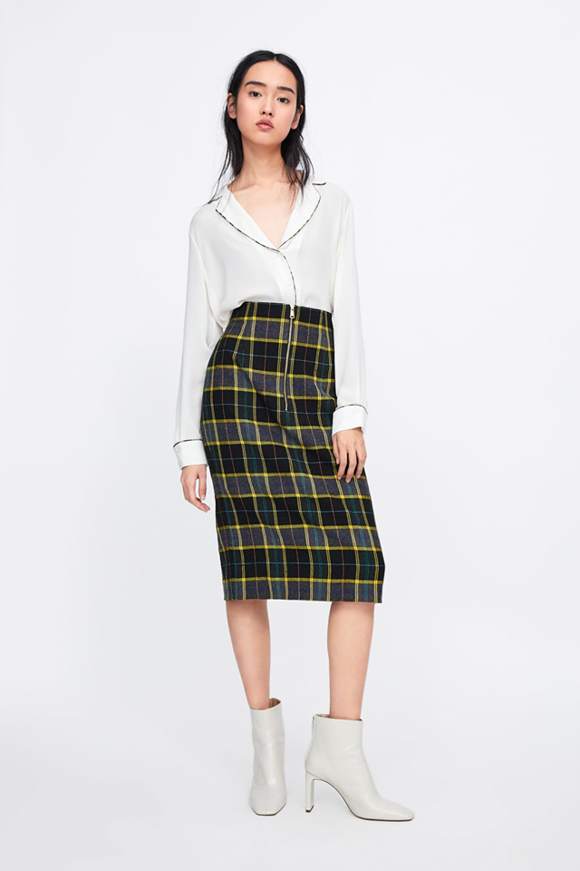 Áo sơ mi viền vạt, cổ V Zara Auth New Tag có sẵn 2088/379 2088379