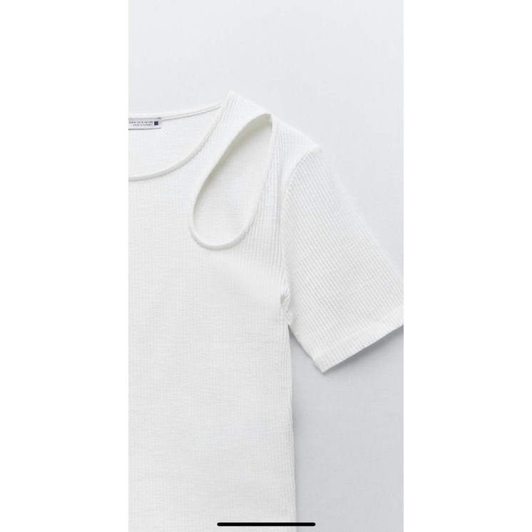 Áo dáng ngắn croptop hở vai Zara Auth New Tag có sẵn 5039/064 5039064