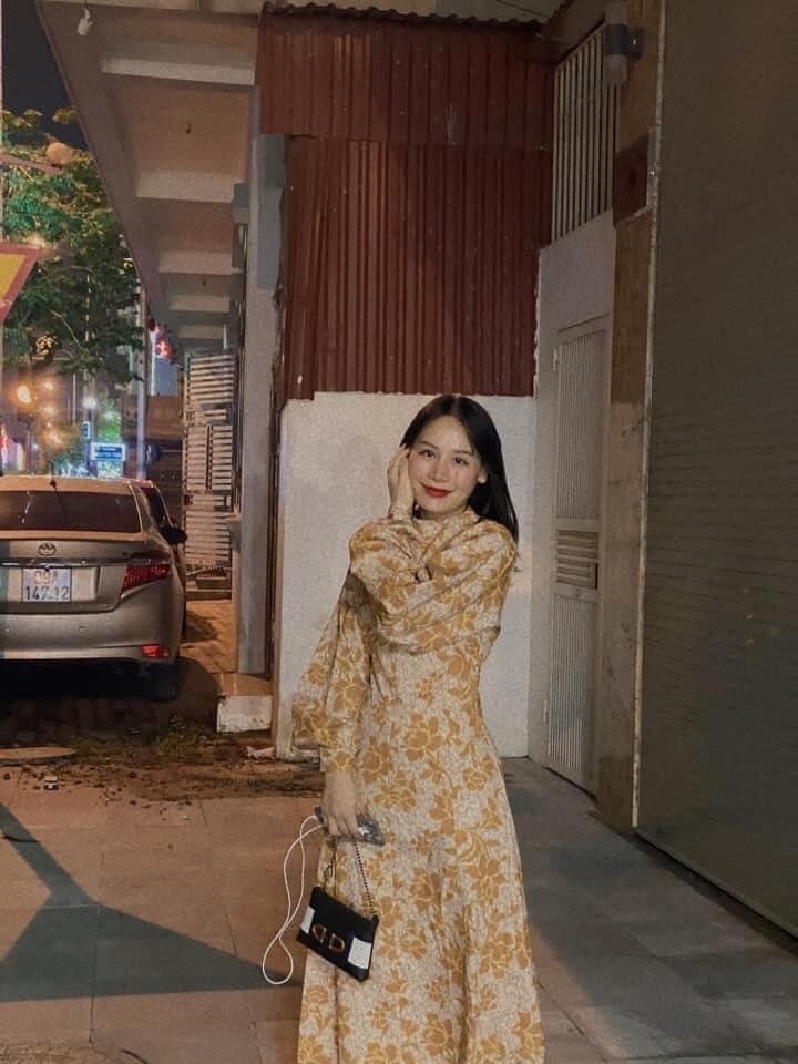 Váy cổ yếm hở lưng dáng dài Minh Hằng Zara Auth New Tag có sẵn 8429/432 8429432