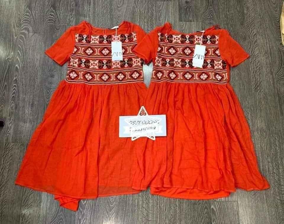 Váy dáng ngắn họa tiết có lót trong Zara Auth New Tag có sẵn 5598/152 5598152