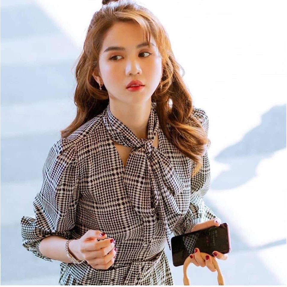 Váy lụa kẻ Zara dáng dài Auth new tag Có sẵn