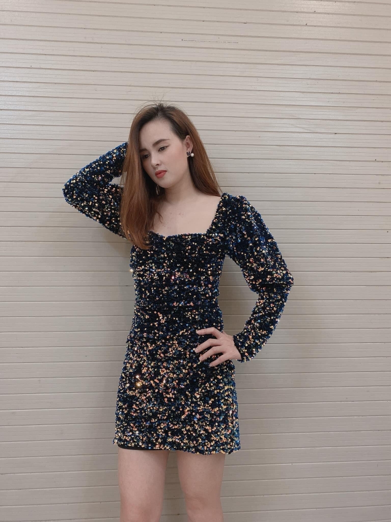 Váy dáng ngắn đính sequin Zara Auth New Tag có sẵn 0097/224