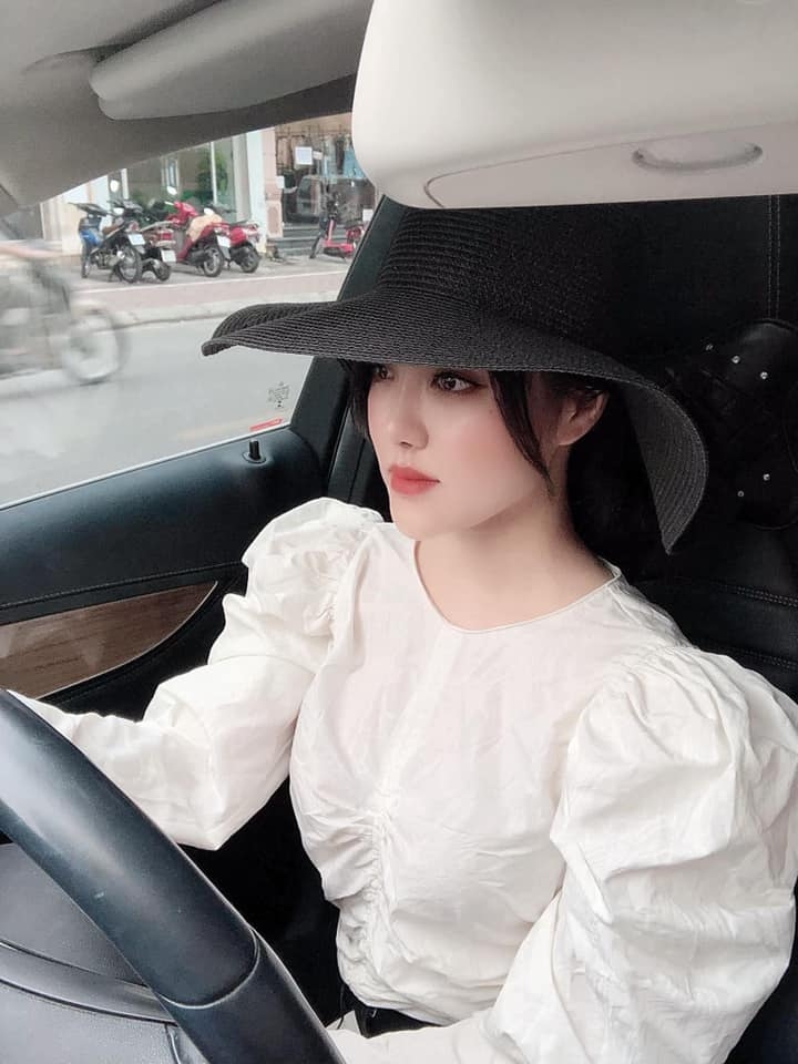 Áo blouse chun ngực dáng crop Zara Auth New Tag có sẵn 8245/115 8245115