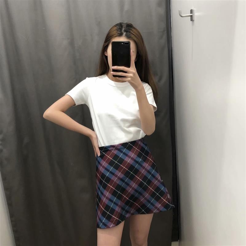 Chân váy dáng ngắn chữ A kẻ Zara Auth new tag có sẵn 2061/915 2061915