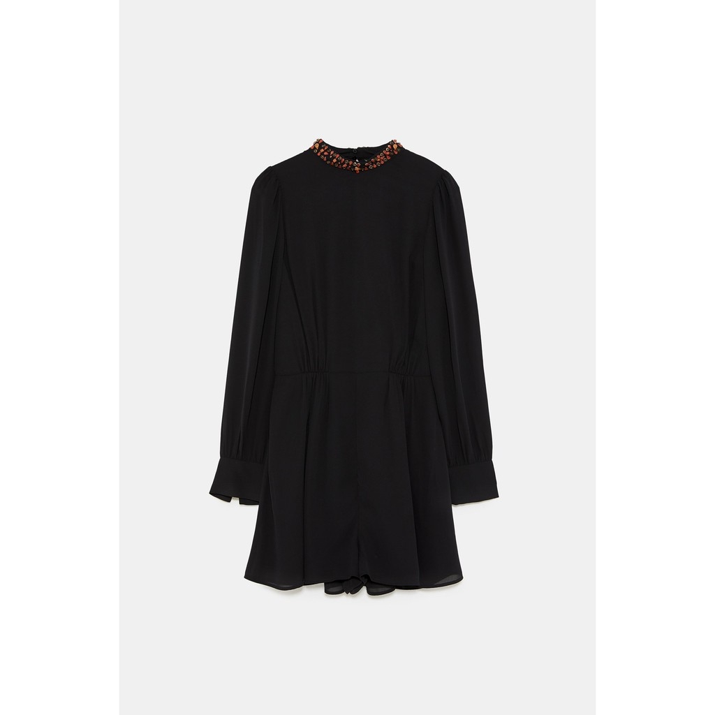 Jump dáng ngắn cổ viền đá hở lưng Zara Auth new tag có sẵn 7200/227 7200227