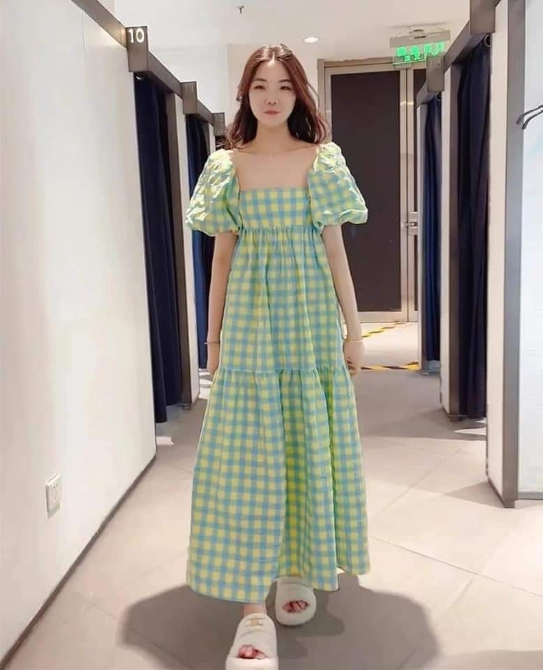 Váy kẻ cổ vuông dáng dài Zara Auth New Tag có sẵn 4688/314 4688314