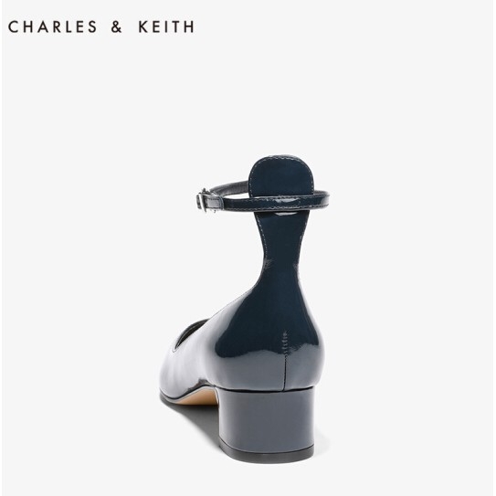 Giày nữ Charles & Keith màu xanh navy CK1-60920070