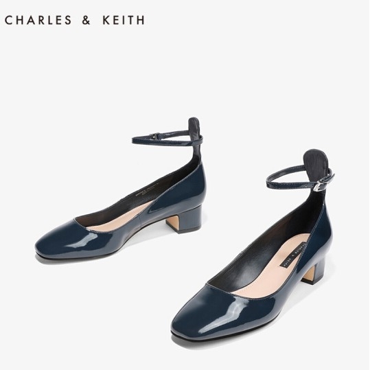 Giày nữ Charles & Keith màu xanh navy CK1-60920070