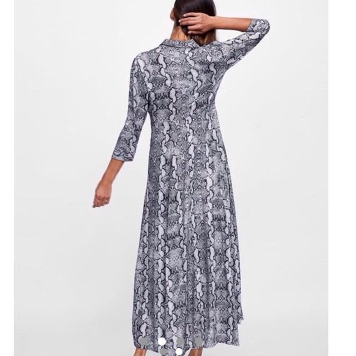 Váy sơ mi dáng dài cúc giữa họa tiết da rắn xám Zara Auth new tag có sẵn 8514/245 8514245