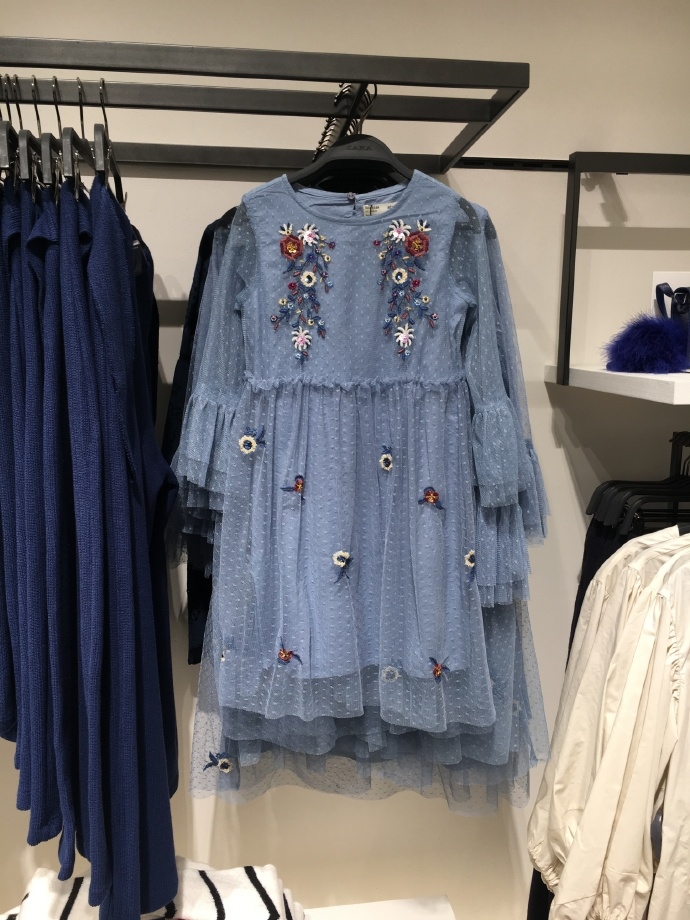Váy ren dáng ngắn có lót size kid Zara Auth New Tag có sẵn 5598/701 5598701