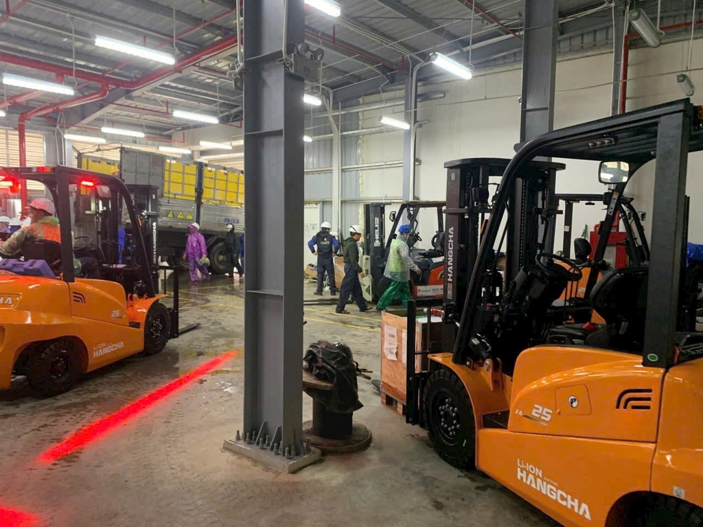 xe-nang-dien-2.5T-4