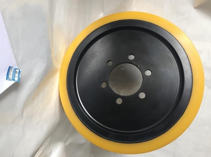 banh-pu-xe-nang-dien-hangcha-343-114-1-min