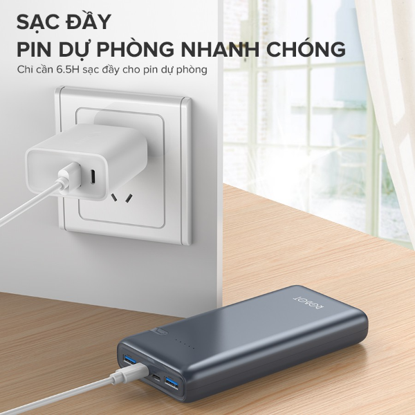 Pin dự phòng 20000mAh sạc nhanh 18W ROBOT RT21 - Xám