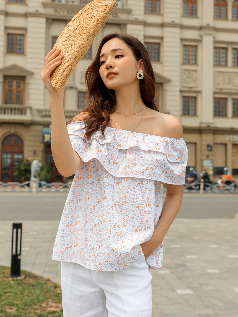 Áo trễ vai hoa nhí YV LE & CO