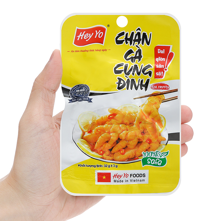 Chân gà rút xương Cung Đình Hey Yo gói 32g