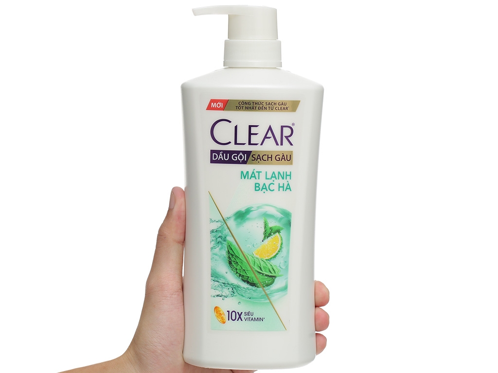 Dầu Gội CLEAR Bạc Hà Mát Lạnh Sạch Gàu (chai 630g)