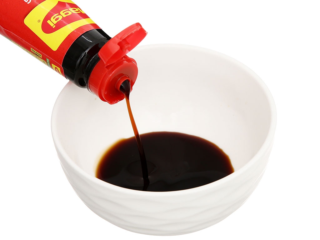 Maggi nước tương đậu nành đậm đặc chai 300ml