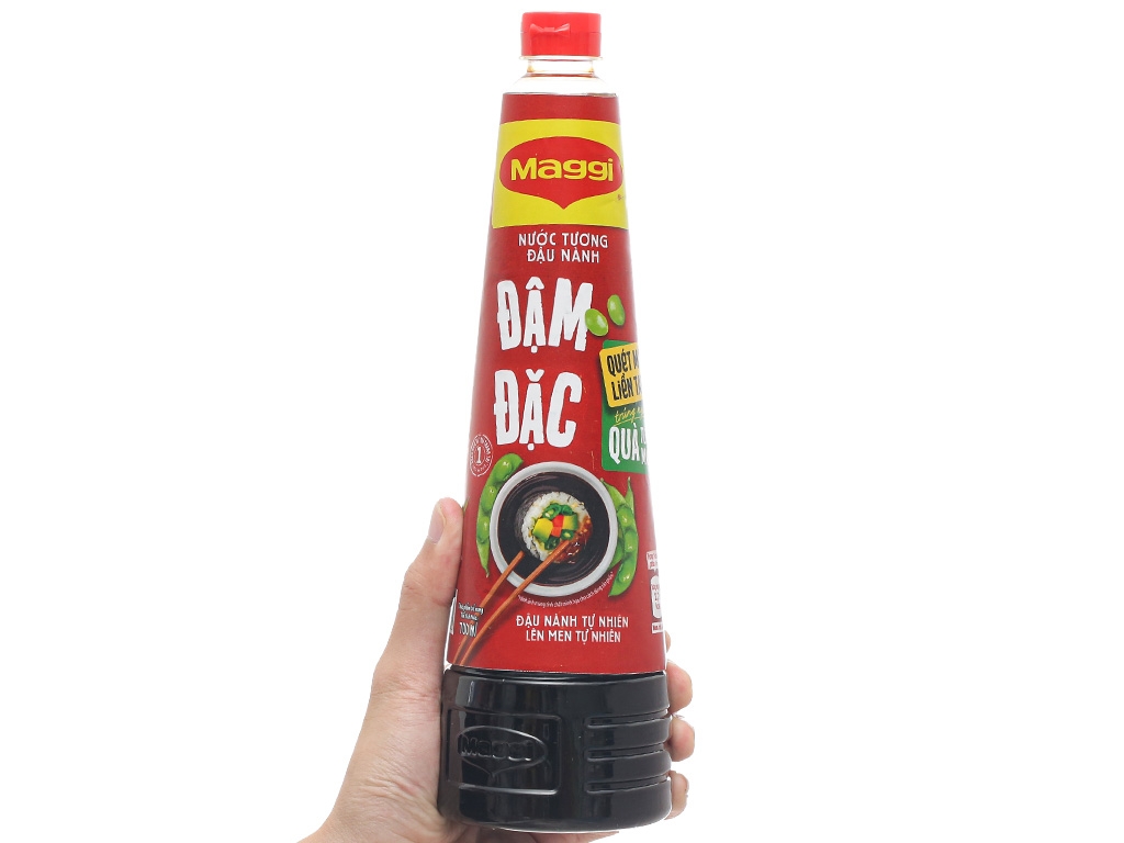 Maggi nước tương đậu nành đậm đặc chai 700ml