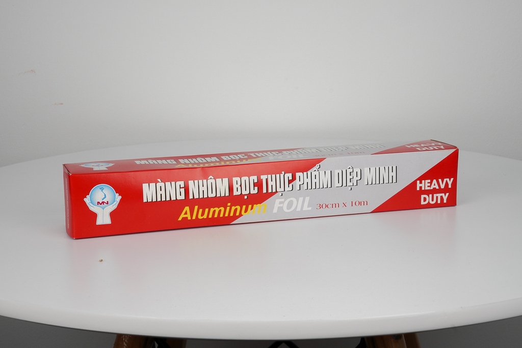 Màng nhôm bọc thực phẩm Diệp Minh 30cm x 10m
