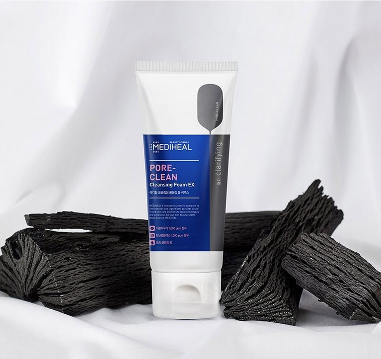 Combo sạch sâu: 1 Sữa rửa mặt than hoạt tính Mediheal Pore-Clean Charcoal Cleansing Foam 170g và 5 Mặt nạ than hoạt tính loại bỏ bã nhờn, giảm mụn đầu đen, mụn cám Mediheal  Aqua Black Solution Mask - Miếng 23g