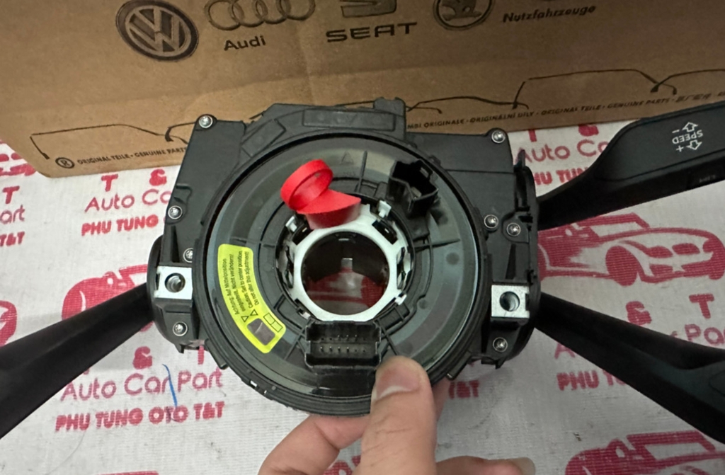 Cảm biến góc lái AUDI Q7  4M0 907 129 HR