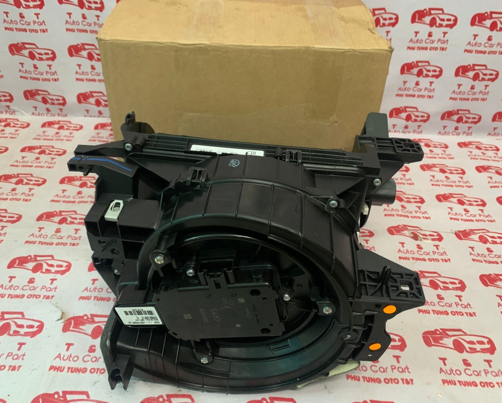 LR112155  HỘP Quạt gió điều hòa  LAND ROVER