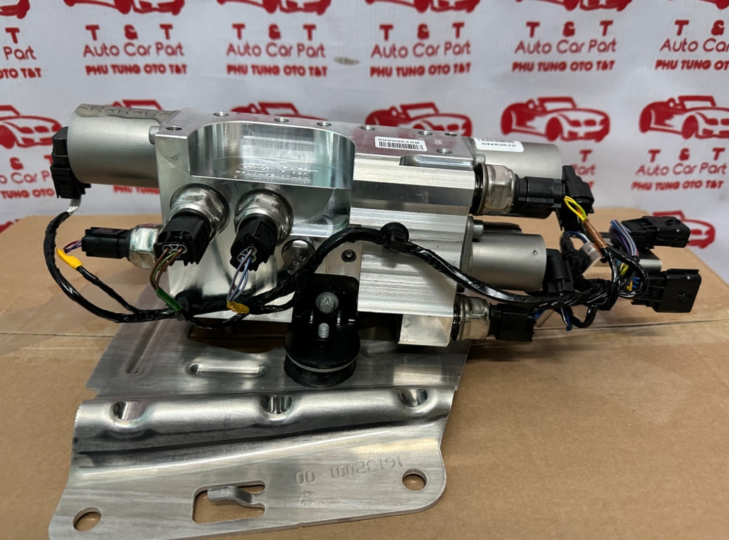 LR072419-VAN CHIA DẦU THANH CÂN BẰNG LAND ROVER