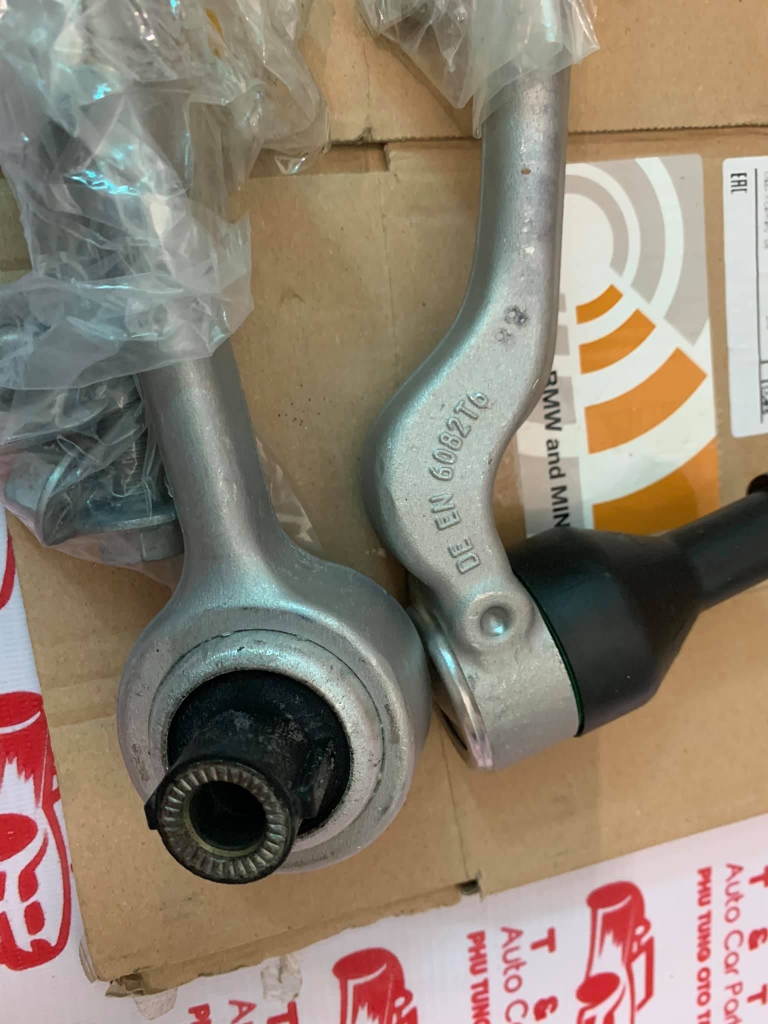 Càng thẳng dưới xe BMW 320i 328i 330i 335i E90 31122405859- 31122405860