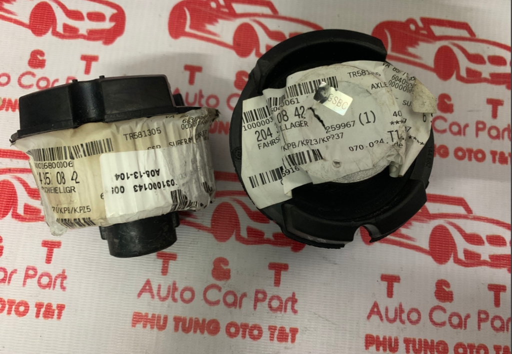 A2043510842- Cao su bệ đỡ cầu sau C class W204 C230