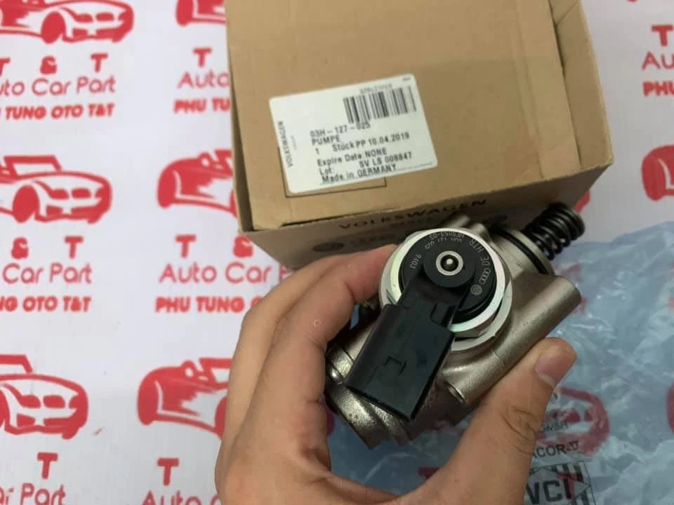 03H127025 Bơm dầu động cơ -Bơm cao áp xăng xe Audi Q7 , Porsche  - 95511031600