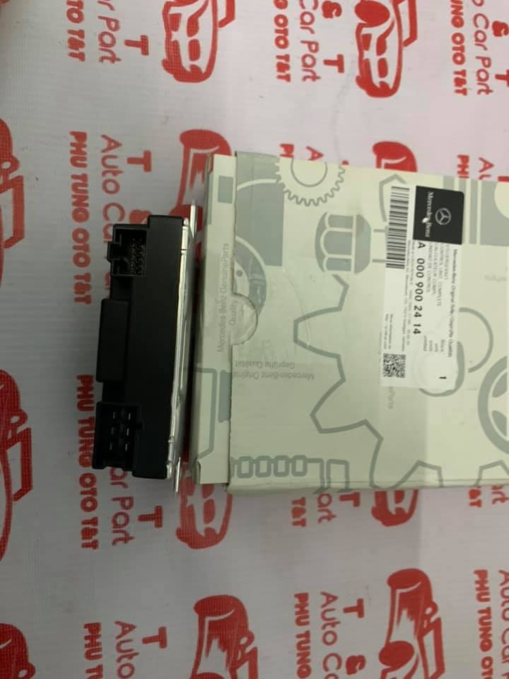 Hộp điều khiển bơm xăng A0009002414   Mercedes-Benz C W205