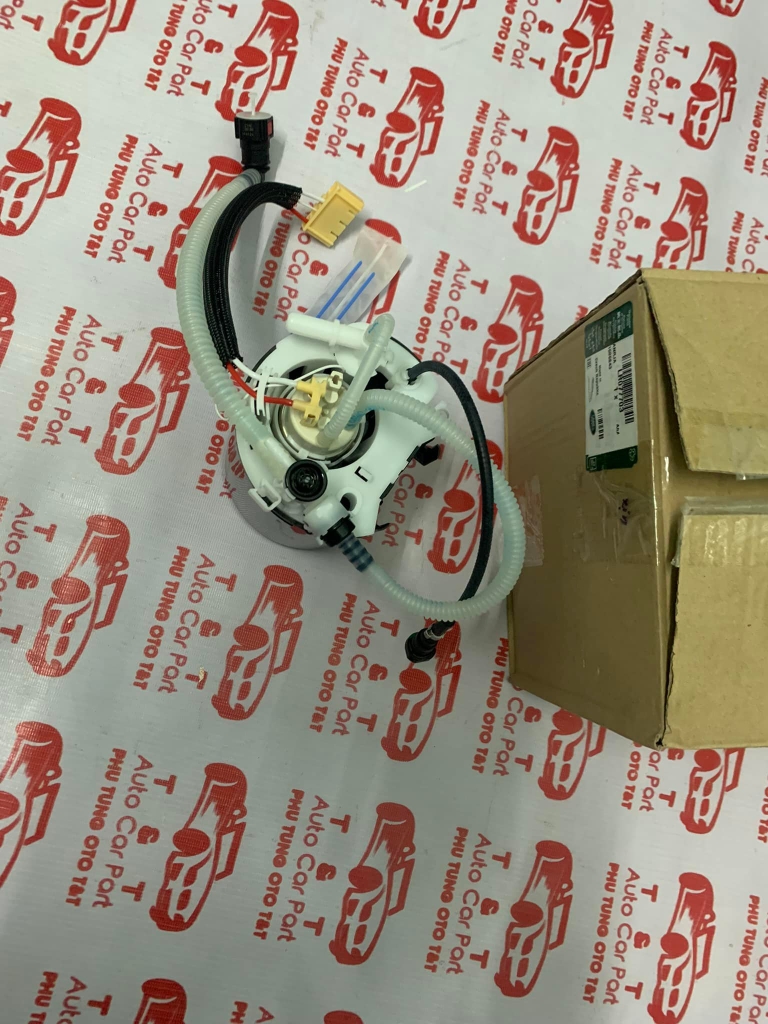 Bơm xăng (nhiên liệu) xe Range Rover Sport, IV - LR077703
