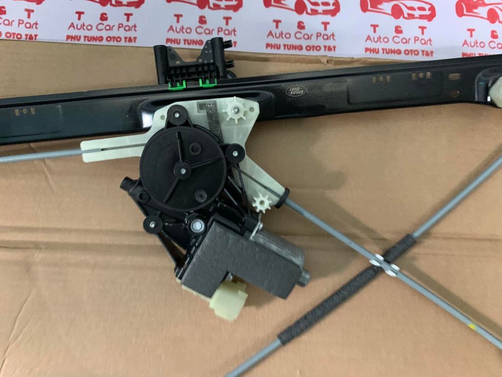 COMPA nên xuống kính LR153949 Land Rover