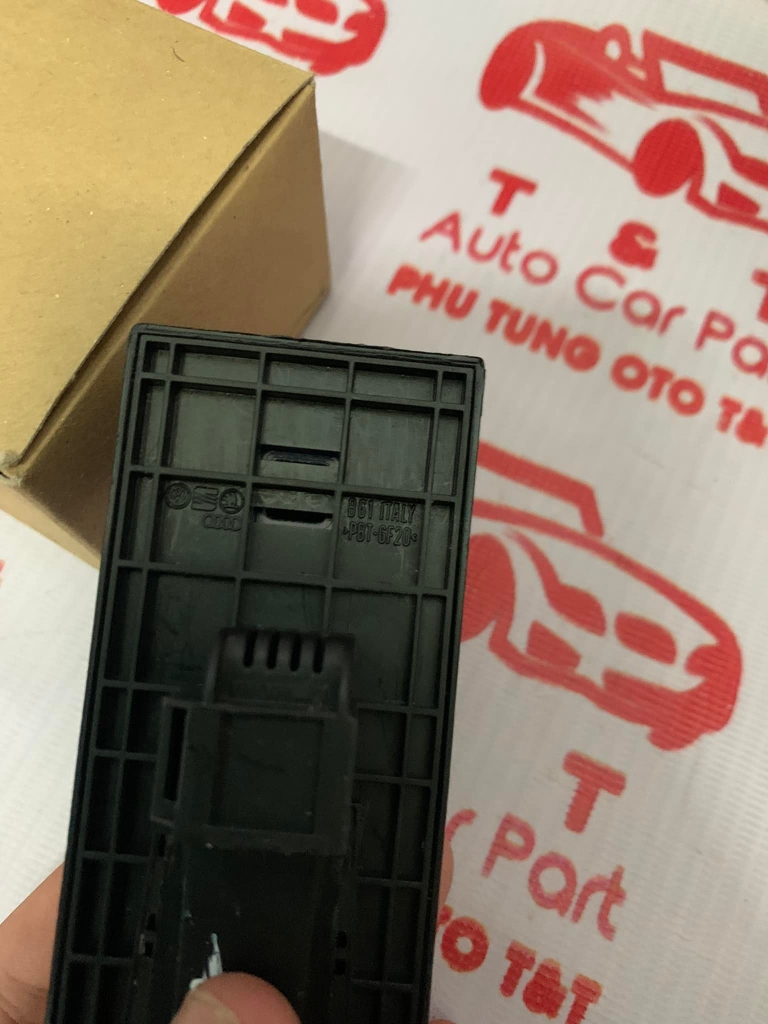 4F0959851G-Công tắc lên xuống kính tổng xe Audi Q7, A6, A3 - 4F0959851G